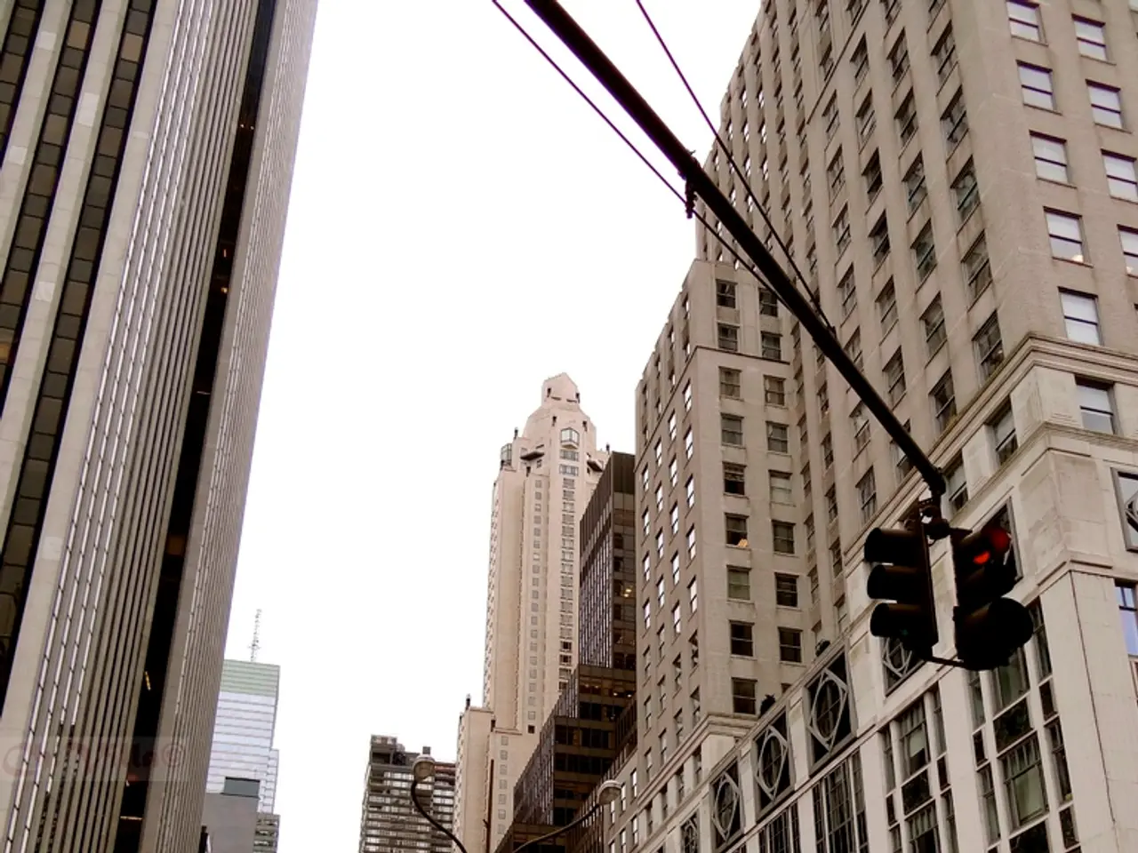 Kazakhstan's Top Hygiene Doctor Identifies COVID-19 Peak Periods