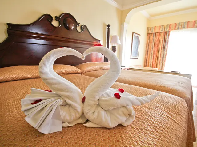 Strategies to Maintain Comfort and Ensure Sound Sleep During Scorching Temperatures