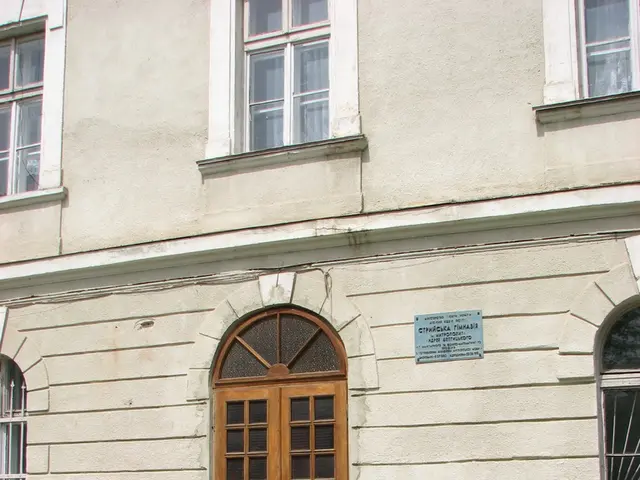 Daily Steps and Health: Reaching 7,000 Steps Improves Well-being