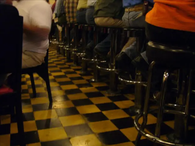 Large Stool Causing Discomfort and Passage Difficulties: Understanding Causes and Remedies