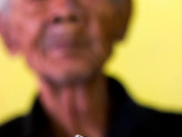 Cigarette-Induced Limb Ailments: Understanding Causes, Signs, Treatment, and Prevention Strategies