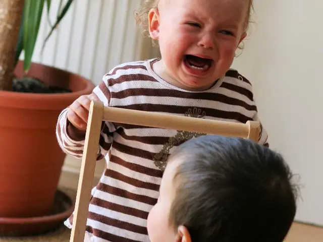 Infant Separation Anxiety: Causes, Symptoms, and Solutions for Parents