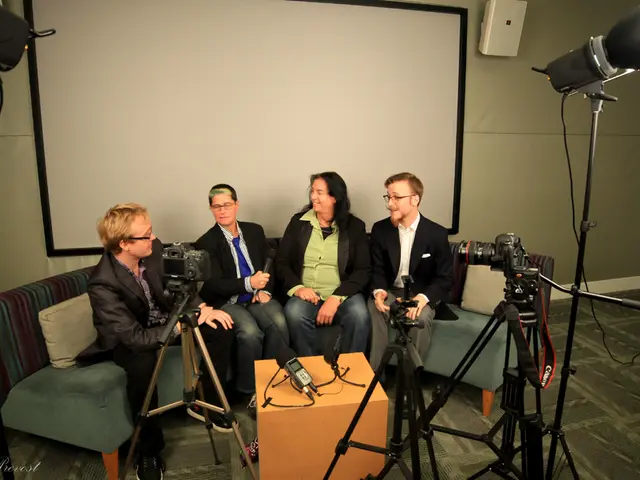 Guiding Clients Through Anxiety and Low Mood: A Role by Accredited Life Coaches