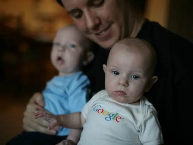 Twin Pregnancies: Signs, Dangers, and Childbirth Details