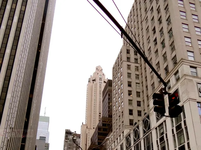 Kazakhstan's Top Hygiene Doctor Identifies COVID-19 Peak Periods