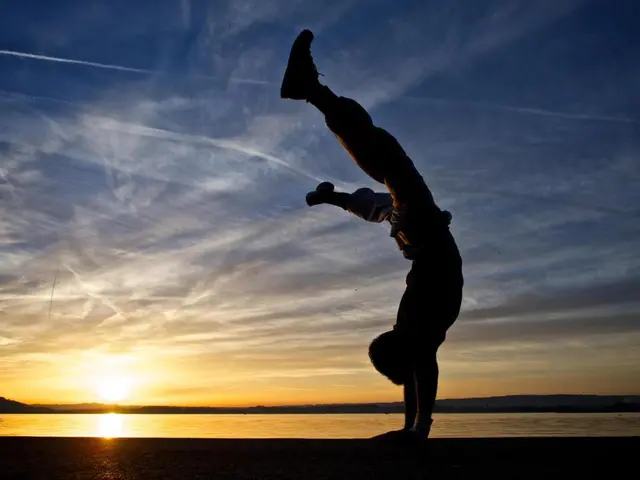 TikTok Personalities Promoting the Idea that Sunscreen is Harmful