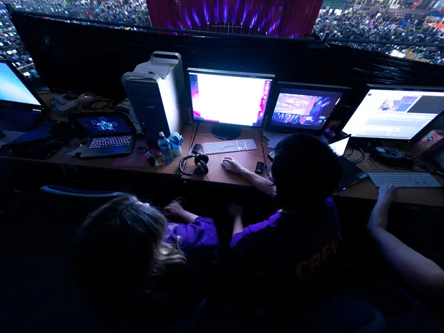 Multitasking could potentially impair long-term memory, according to researchers' findings.