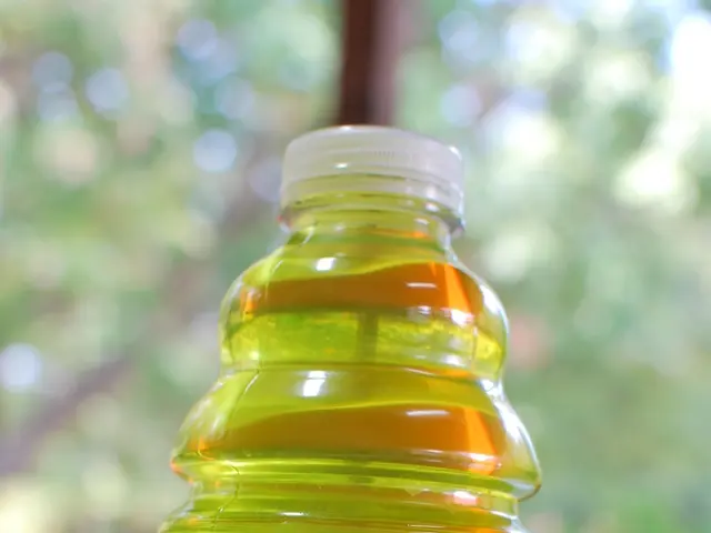 Children's Health Alert - Medical professionals urge caution over low-carb diets for kids with...