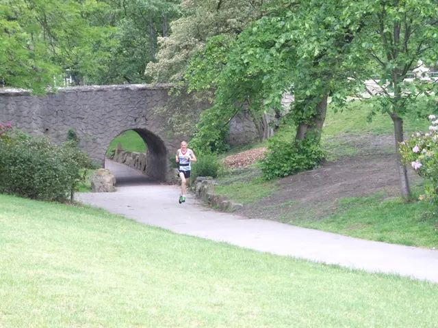 Running incline versus traditional running may yield different results when it comes to burning...