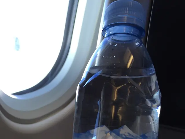 Is it possible for bottled water to become polluted?