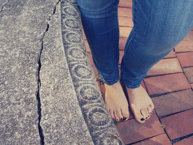 Leg ailments linked to sinusitis: Timing when medical intervention required