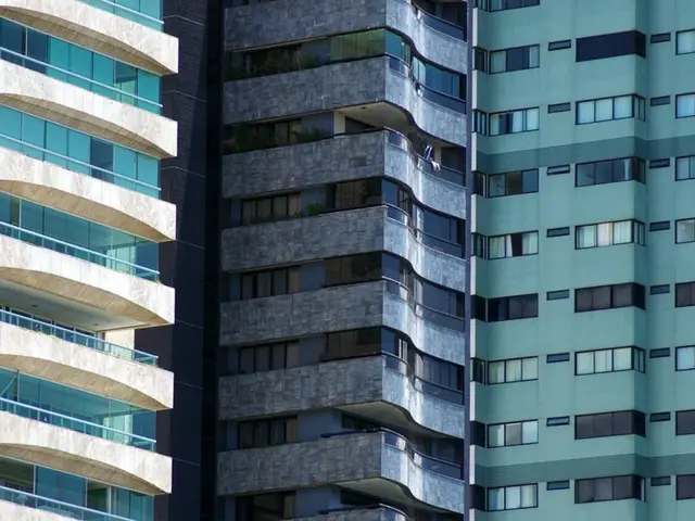 Identify Discomfort Problems in Occupants using LEED Sustainable Practices (LEED Green Associate)